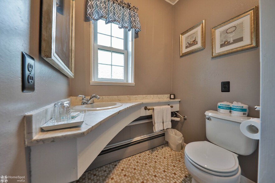 More Photos Of 2468 Route 390, Canadensis Hospitality For Sale
