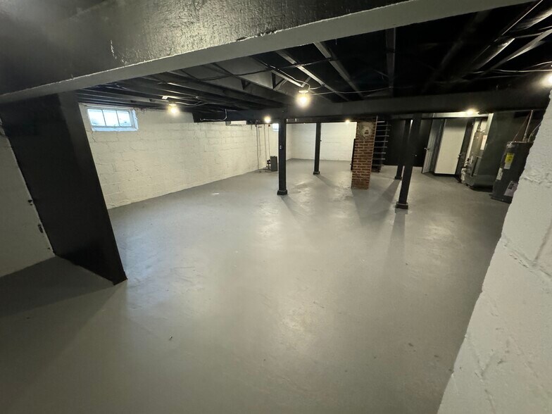 More Photos Of 2 Oakway Rd, Timonium Office For Lease