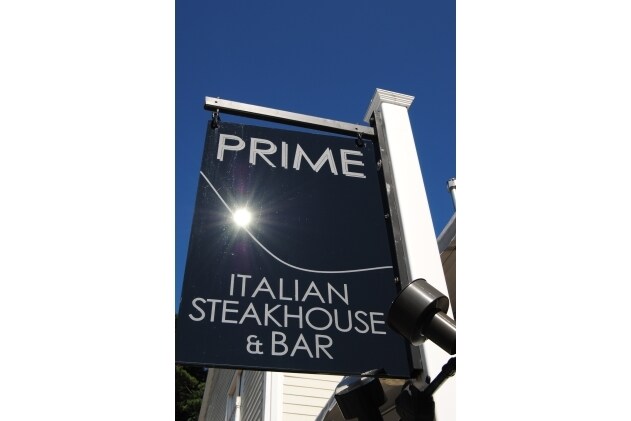 More Photos Of 15 Franklin St, Lenox Restaurant For Lease
