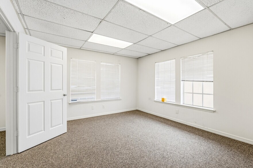 More Photos Of 1507 20th St, Vero Beach Medical For Lease