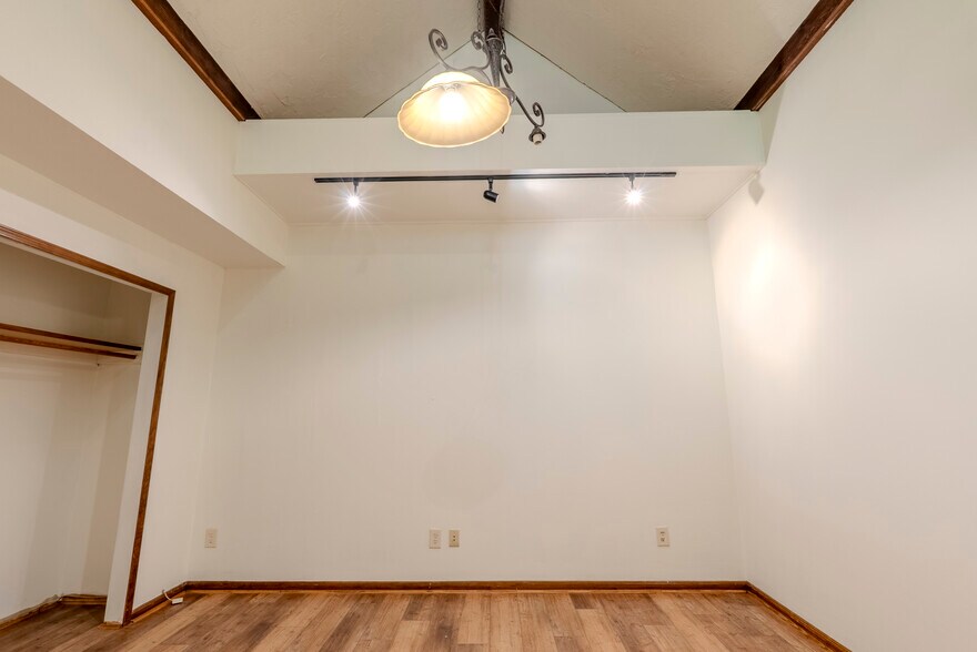 More Photos Of 8356 Sylva Rd, Franklin Office For Sale