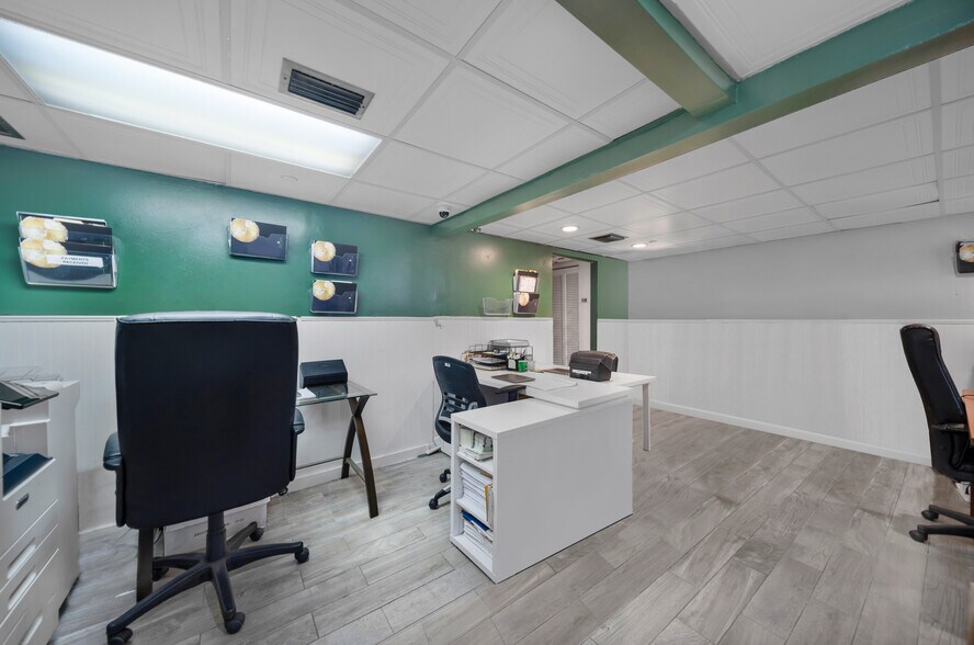 More Photos Of 4011 W Flagler St, Miami Loft Creative Space For Lease