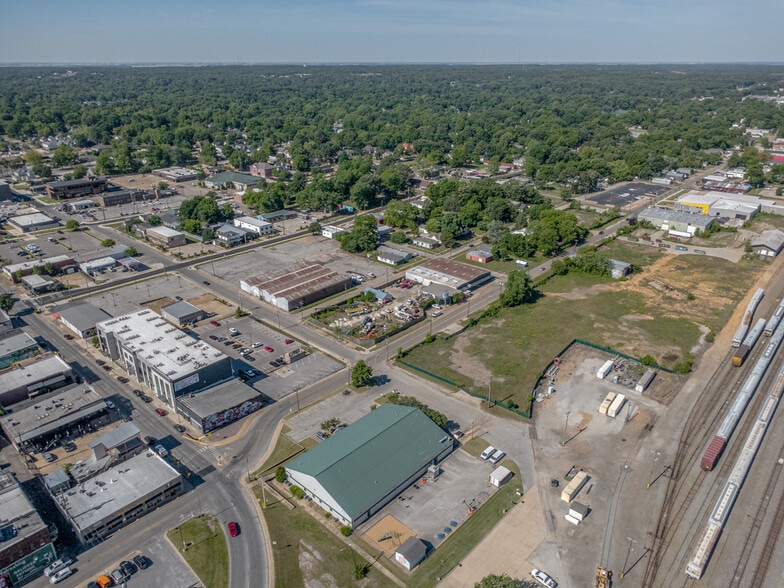 More Photos Of 301 Burke Ave, Jonesboro Warehouse For Sale