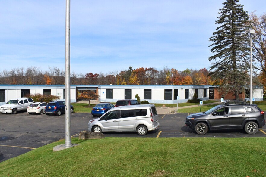 More Photos Of 601 Gates Rd, Vestal Township Office For Lease