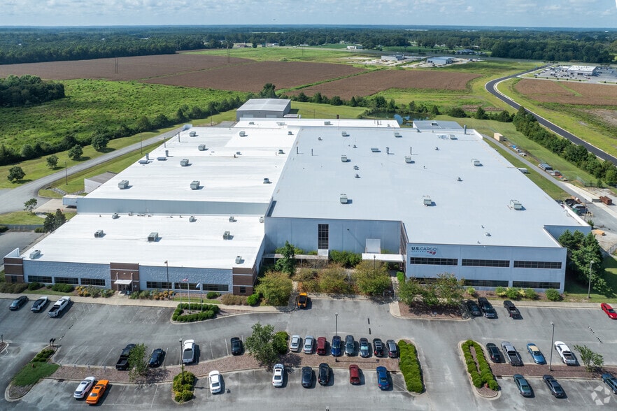 More Photos Of 500 Gateway Dr, Goldsboro Warehouse For Lease