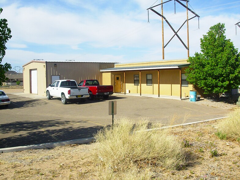 More Photos Of 3040 Todos Santos St NW, Albuquerque Warehouse For Lease