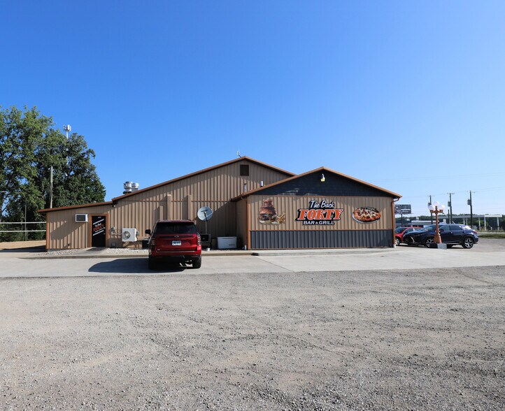 More Photos Of 15952 Oakley Rd, Chesaning Freestanding For Sale