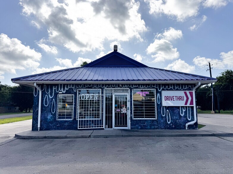 More Photos Of 8903 Cullen Blvd, Houston Restaurant For Sale