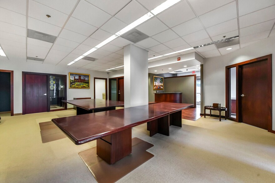 More Photos Of 46175 Westlake Dr, Sterling Medical For Lease