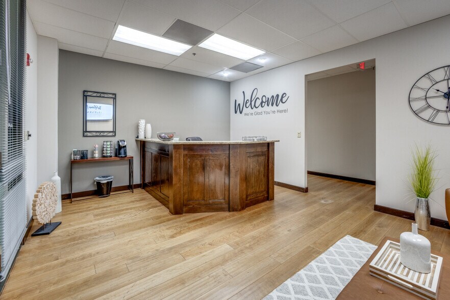 More Photos Of 10707 Corporate Dr, Stafford Coworking Space