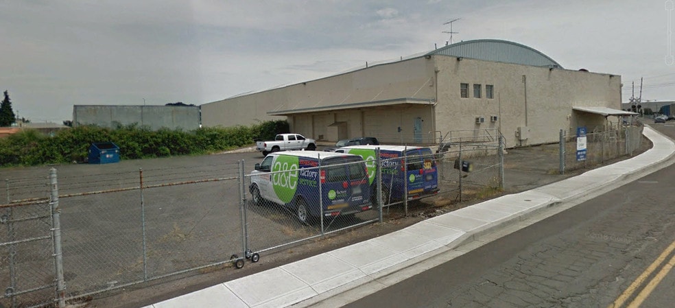 More Photos Of 1375 Woodrow St NE, Salem Warehouse For Sale