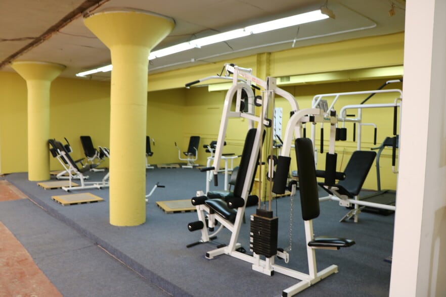 More Photos Of 3400 Cheatham Ave, Minneapolis Manufacturing For Sale