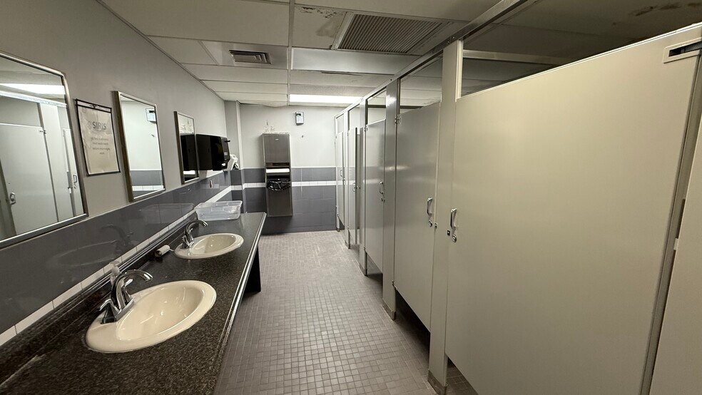 More Photos Of 75 North St, Bloomsbury Office For Lease