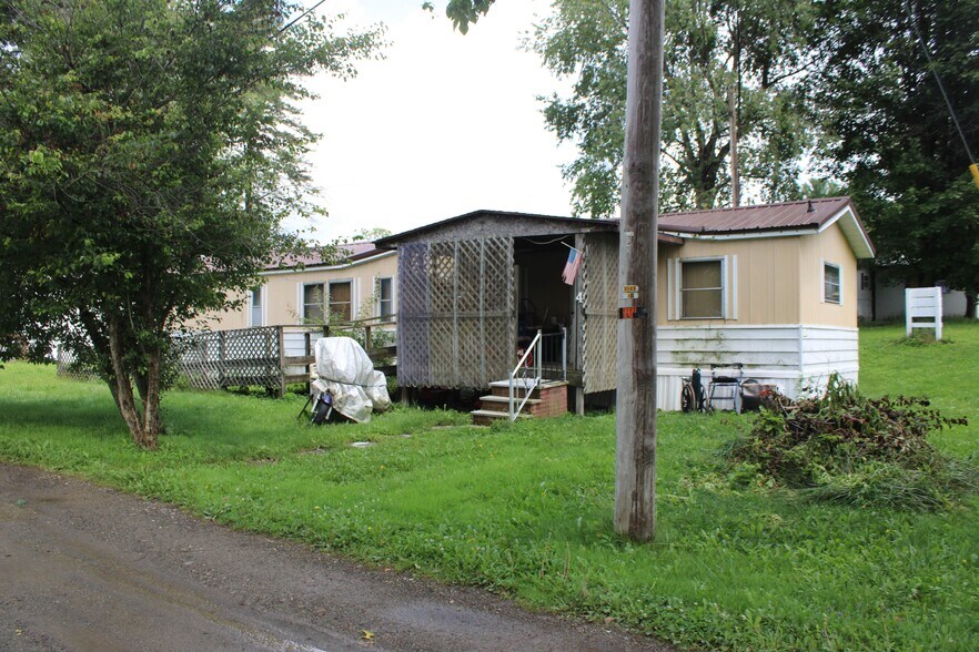 More Photos Of 27 Main St, Sinclairville Manufactured Housing Mobile Home Park For Sale