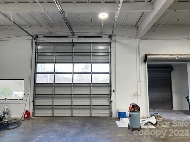 More Photos Of 2146 Highland Ave NE, Hickory Warehouse For Lease