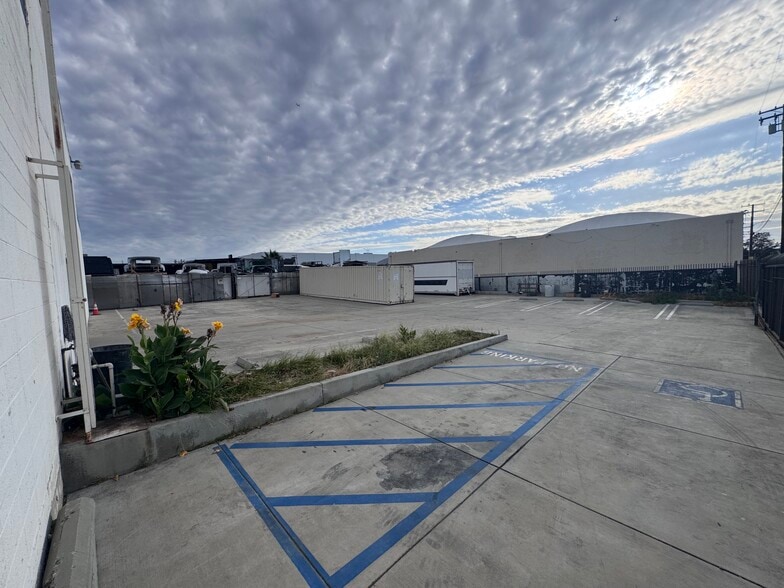 More Photos Of 8454 Trojan St, Pico Rivera Manufacturing For Lease