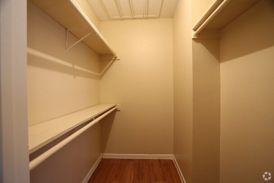 More Photos Of 737 W Mayfield Blvd, San Antonio Apartments For Sale