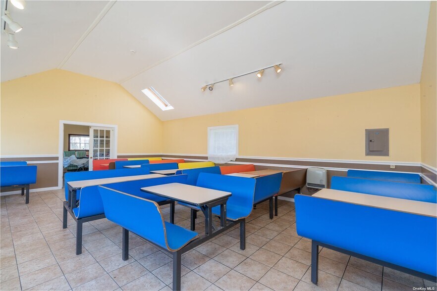 More Photos Of 3225 Sound Ave, Riverhead Storefront Retail Office For Sale