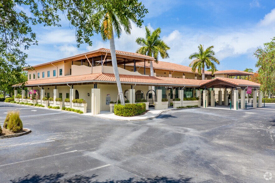 Primary Photo Of 4330 Tamiami Trl E, Naples Medical For Lease