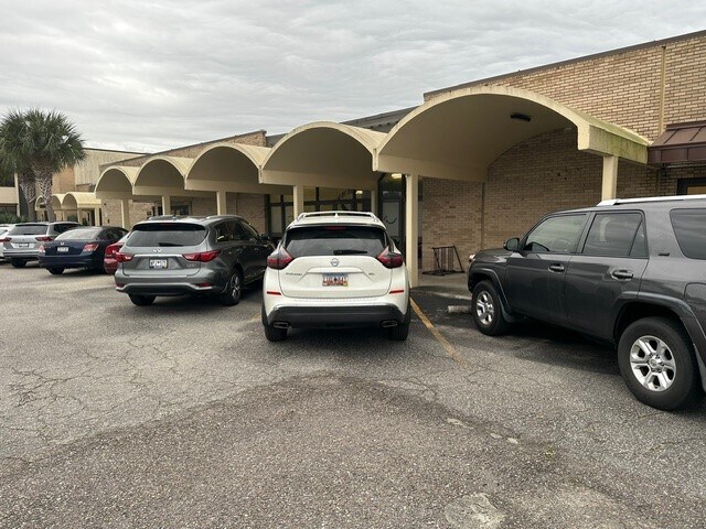 More Photos Of 635 Rutledge Ave, Charleston Loft Creative Space For Lease