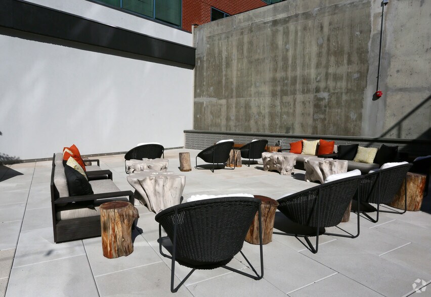 More Photos Of 625 H St NE, Washington Apartments For Lease