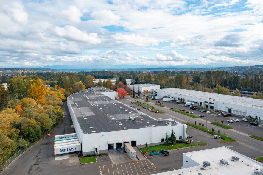 More Photos Of 4301-4401 Industry Dr E, Fife Warehouse For Lease