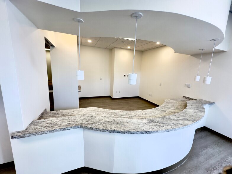 More Photos Of 740 Stirling Center Pl, Lake Mary Office For Lease