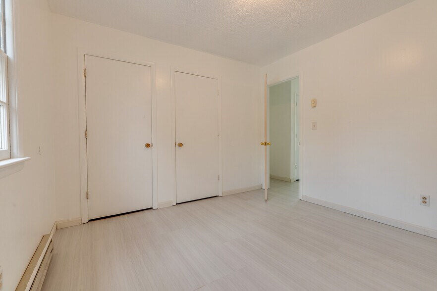 452 Ashe Ave, New Johnsonville, TN 37134 Apartments For Sale