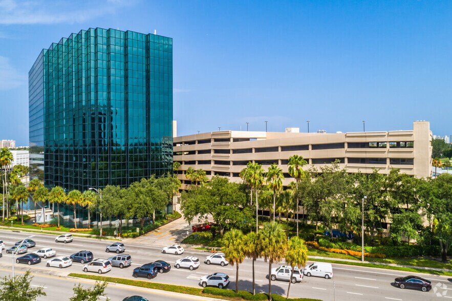 More Photos Of 2400 E Commercial Blvd, Fort Lauderdale Office For Lease