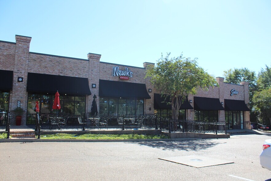 More Photos Of 733 Lake Harbour Dr, Ridgeland Storefront Retail Office For Lease