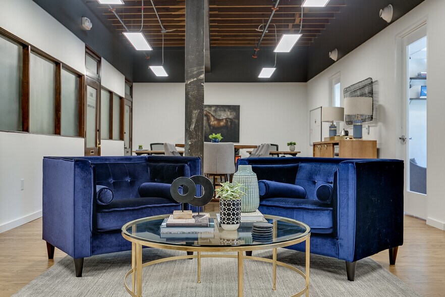 More Photos Of 423-441 NW 23rd St, Oklahoma City Movie Theatre For Lease