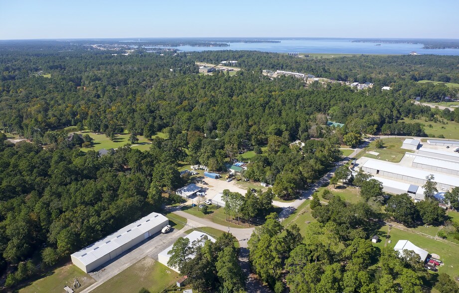 More Photos Of 1274 Blake Rd, Conroe Office For Lease