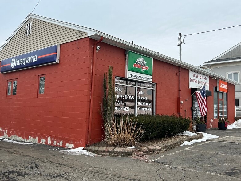 More Photos Of 30 South St, West Hartford Freestanding For Sale