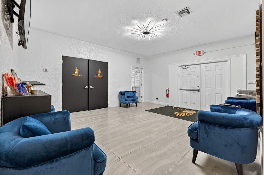 More Photos Of 4213 N Federal Hwy, Pompano Beach Religious Facility For Sale