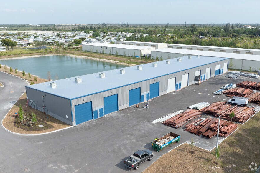 Primary Photo Of 16261 Pine Ridge Rd, Fort Myers Warehouse For Lease