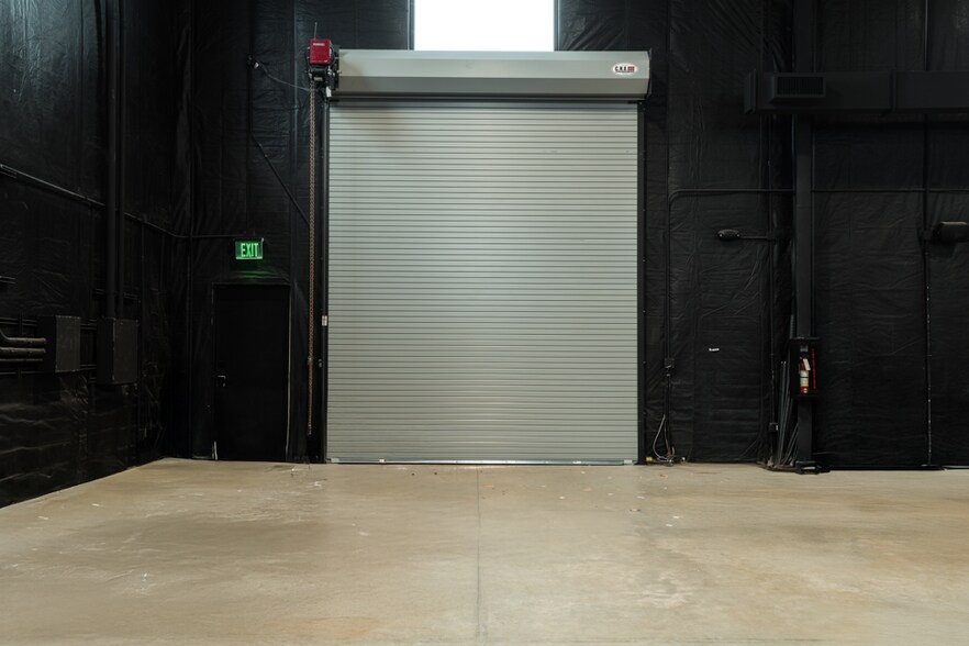 More Photos Of 195 American Way, Dripping Springs Flex For Lease