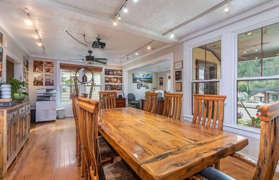 More Photos Of 250 Pagosa St, Pagosa Springs Research And Development For Sale