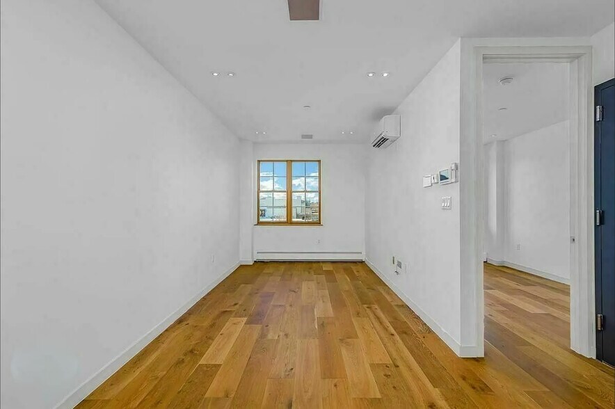 More Photos Of 10 Palmetto St, Brooklyn Apartments For Sale