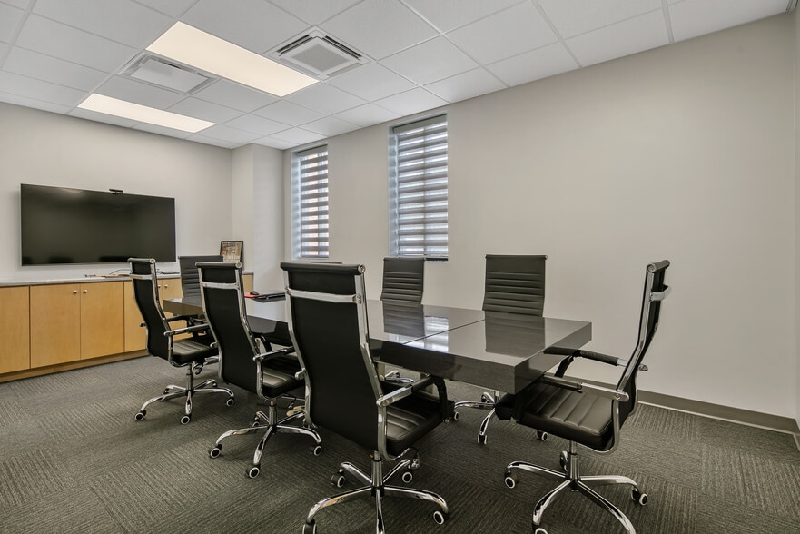 More Photos Of 1876 Bureau Dr, Fayetteville Medical For Sale