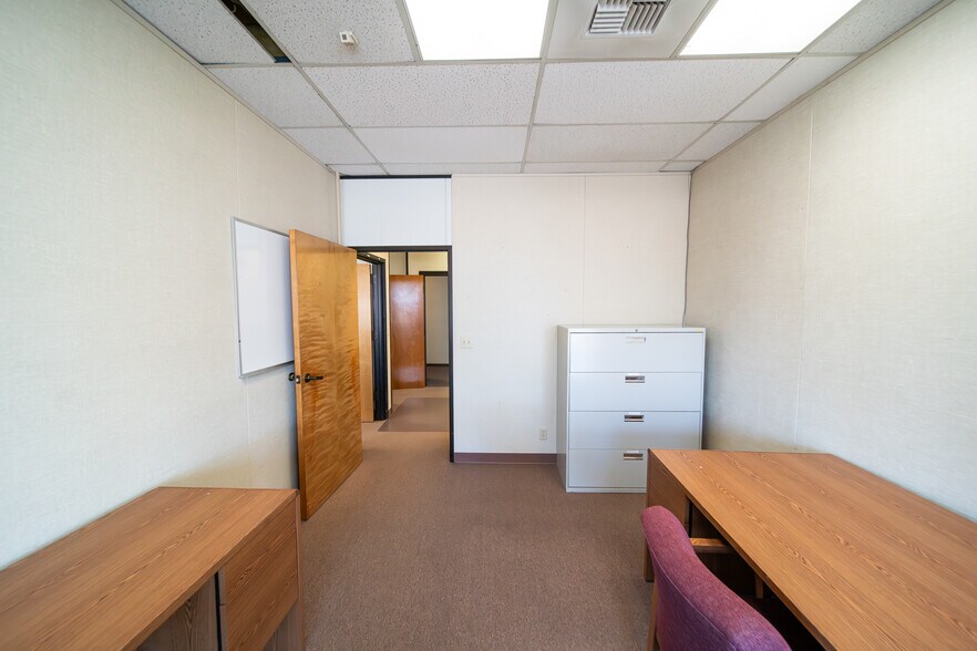 More Photos Of 1550 N Norma St, Ridgecrest Office For Lease