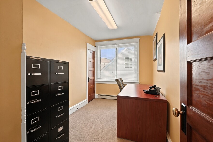 More Photos Of 5194 Hamilton Blvd, Allentown Freestanding For Sale