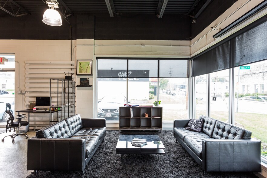 More Photos Of 1055 W 3rd Ave, Columbus Showroom For Lease