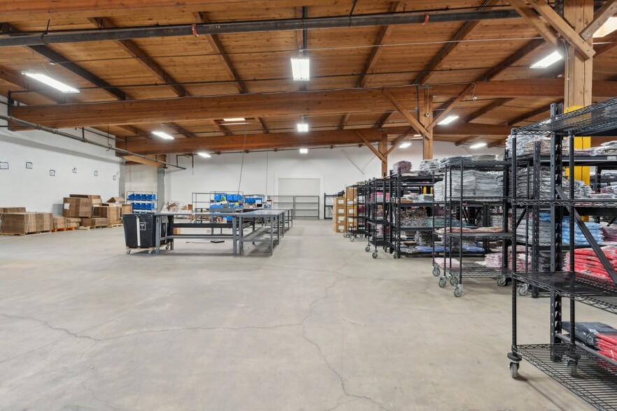 More Photos Of 999 W 1500 S, Woods Cross Warehouse For Lease