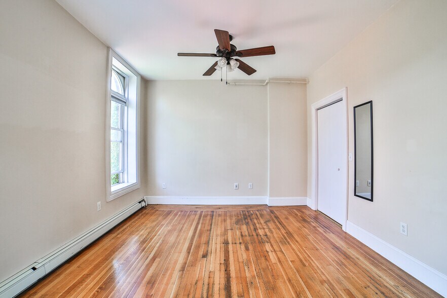 More Photos Of 176 North St, Buffalo Apartments For Sale