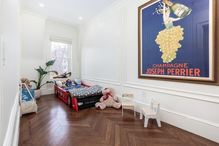 More Photos Of 230 Commonwealth, Boston Apartments For Sale