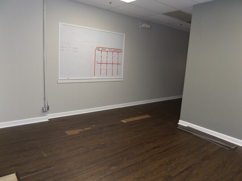 More Photos Of 279-297 N Northwest Hwy, Palatine Unknown For Lease