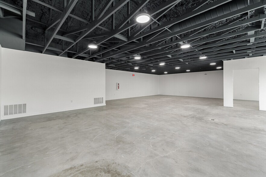 More Photos Of 301-303 Elliott St, Taylor Office For Lease