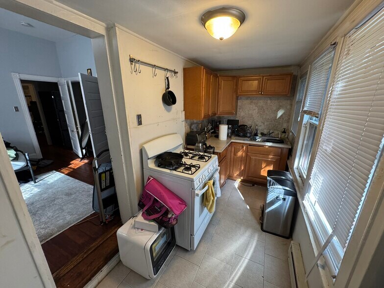 More Photos Of 4718 Cedar Ave, Philadelphia Multifamily For Sale