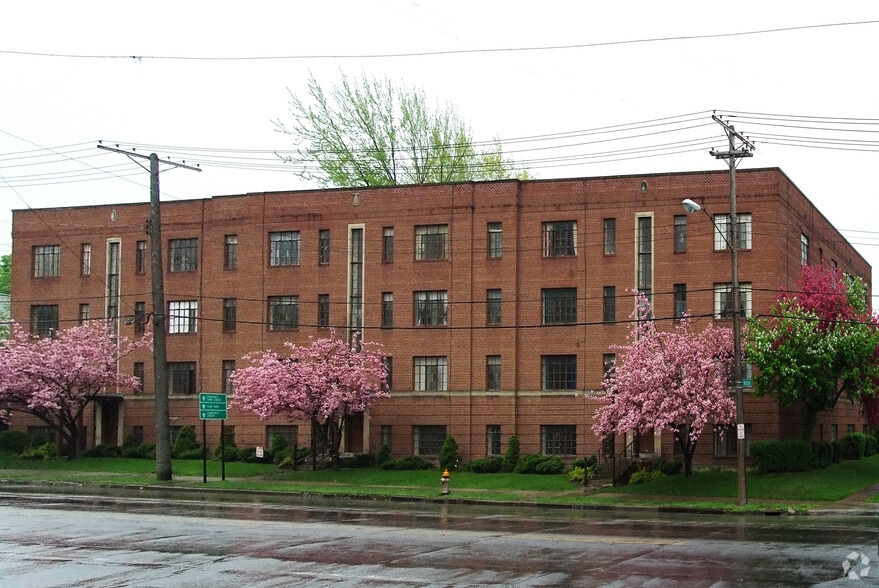 More Photos Of 2360 Noble Rd, Cleveland Heights Apartments For Sale