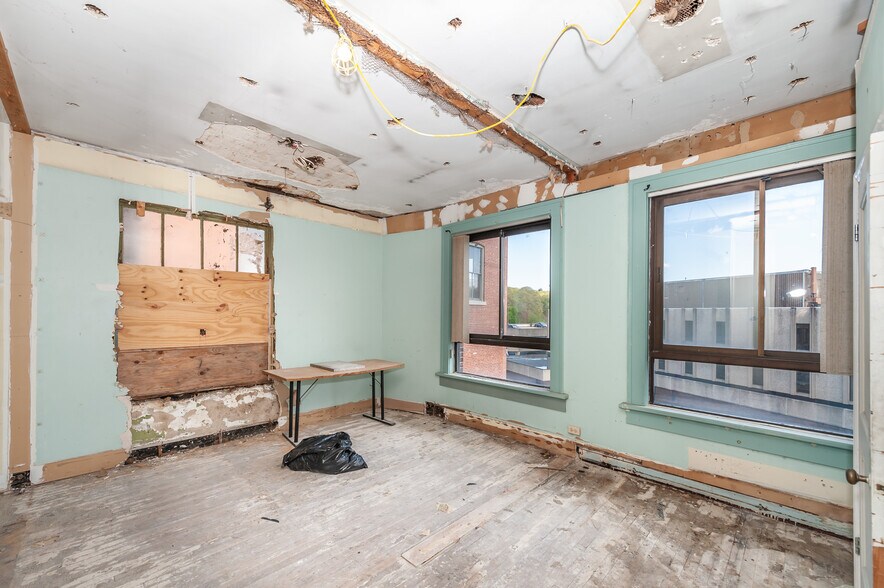 More Photos Of 71 Main St, Norwich Storefront Retail Office For Sale